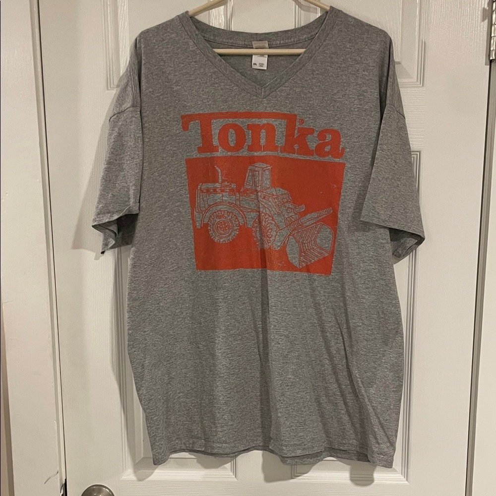 Gray Tonka Graphic T-Shirt